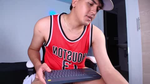 Snapshot of allanpiastri chatting on February 23, 2025, 12:08 am allanpiastri online show from February 23, 2025, 12:08 am