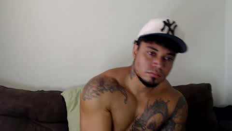 allen_ferrer10 online show from May 30, 2026, 3:31 pm