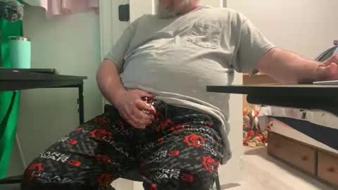 Allergictolove online show from November 15, 2025, 6:26 pm