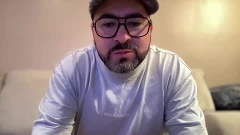 Snapshot of allessandro699 chatting on December 8, 2024, 9:19 pm Allessandro online show from December 8, 2024, 9:19 pm