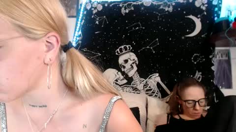 allforthedxll online show from March 11, 2025, 11:01 am