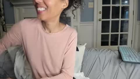 wishlist on bio online show from March 3, 2025, 2:15 am