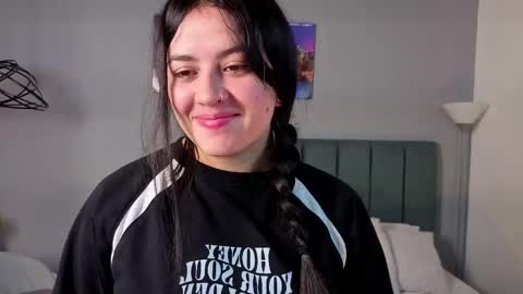 Snapshot of alli_cooper chatting on April 22, 2026, 11:23 am Ali online show from April 22, 2026, 11:23 am