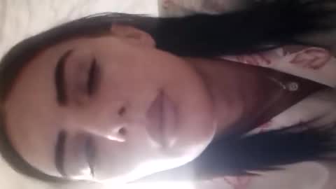 Snapshot of allia_emmie chatting on October 3, 2025, 2:47 pm Emmie online show from October 3, 2025, 2:47 pm