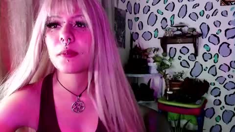 Snapshot of allice_rousse_ chatting on September 14, 2025, 2:33 am allice_rousse_ online show from September 14, 2025, 2:33 am