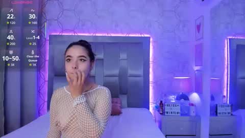 AlliceWinter online show from November 7, 2025, 11:43 am