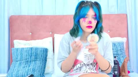 Allicia online show from October 31, 2025, 7:48 pm