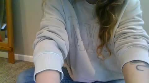 alliebearx online show from October 7, 2025, 7:11 pm