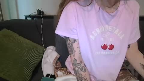 alliebearx online show from July 4, 2026, 2:23 pm