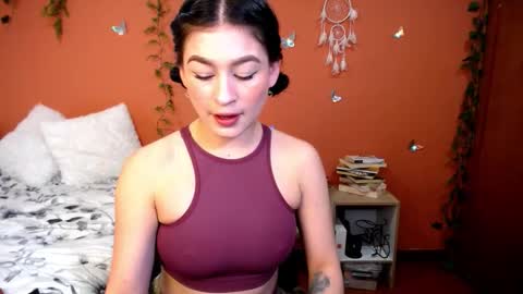 Snapshot of allierose_ chatting on November 5, 2025, 4:18 pm Allie online show from November 5, 2025, 4:18 pm