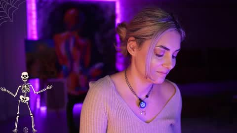 Allie online show from October 28, 2025, 5:22 am