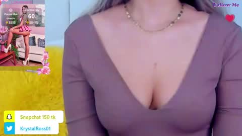 Snapshot of allisonsweetie chatting on February 15, 2025, 1:49 pm AllisonSweetie online show from February 15, 2025, 1:49 pm