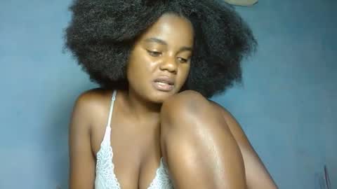 allizida01 online show from November 27, 2025, 6:43 pm