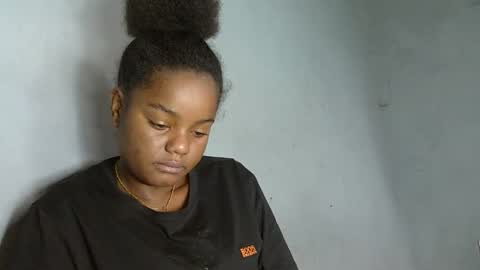 allizida01 online show from January 13, 2026, 8:30 am