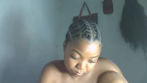 allizida01 online show from January 14, 2026, 11:49 am