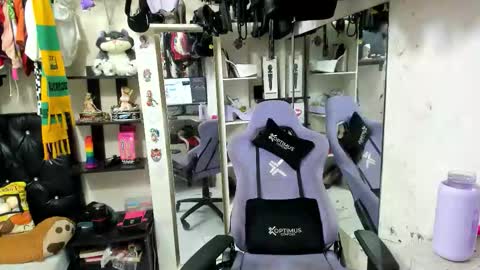 allsson_miller online show from November 11, 2025, 10:10 pm