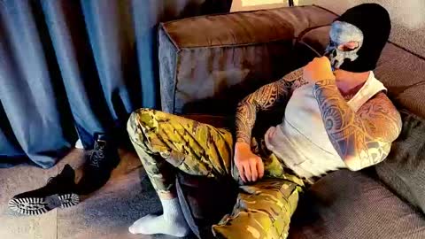 Snapshot of alltimehorny19 chatting on December 5, 2024, 6:00 pm Justin online show from December 5, 2024, 6:00 pm