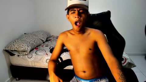 alluringangel0 online show from September 16, 2025, 5:08 am