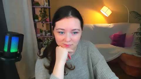 alluringeyess online show from October 22, 2025, 12:16 pm