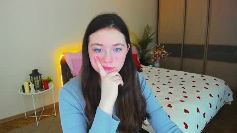 alluringeyess online show from April 2, 2026, 4:48 pm