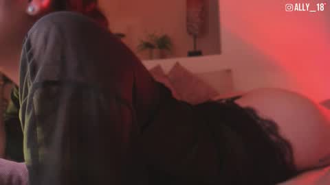 Snapshot of ally_addams chatting on March 27, 2026, 8:26 am Ally online show from March 27, 2026, 8:26 am