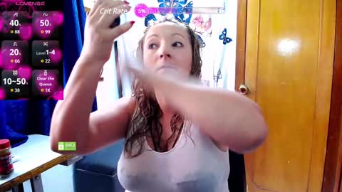 Snapshot of ally_sweety chatting on February 18, 2025, 2:27 pm ally_sweety online show from February 18, 2025, 2:27 pm