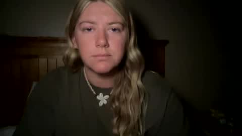 Snapshot of allyanalangel chatting on October 4, 2025, 6:00 am allyanalangel online show from October 4, 2025, 6:00 am