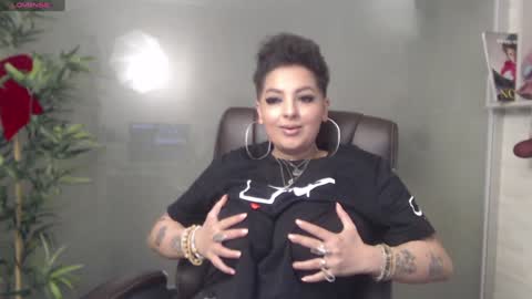 Snapshot of allyiah chatting on December 4, 2024, 1:47 am online show from December 4, 2024, 1:47 am