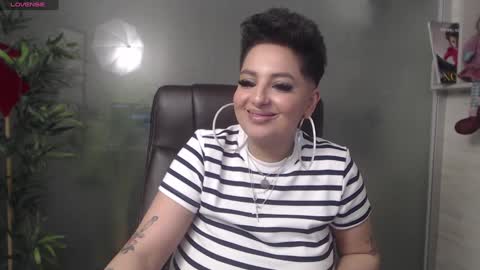 Snapshot of allyiah chatting on December 5, 2024, 2:31 am online show from December 5, 2024, 2:31 am