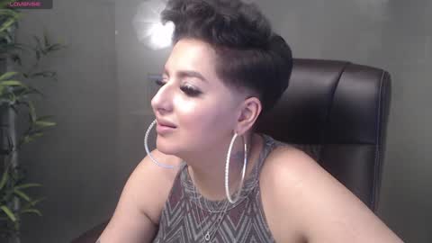 Snapshot of allyiah chatting on December 22, 2024, 1:34 am online show from December 22, 2024, 1:34 am