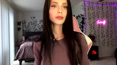 Ally Girl In Her Ally World online show from March 5, 2025, 11:05 pm