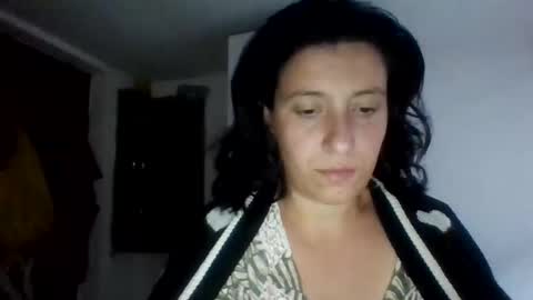 Snapshot of alma_amy chatting on September 9, 2025, 7:57 pm Alma online show from September 9, 2025, 7:57 pm