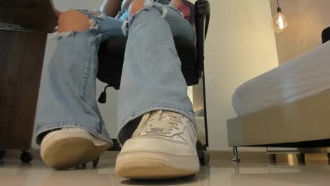 Snapshot of alma_fenix chatting on November 10, 2025, 12:26 pm ALMA FENIX online show from November 10, 2025, 12:26 pm