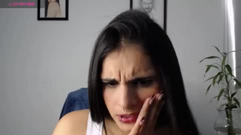 Snapshot of alma_sweet chatting on January 15, 2025, 7:23 pm Arhantxa online show from January 15, 2025, 7:23 pm