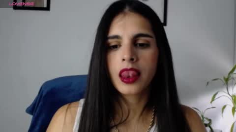 Snapshot of alma_sweet chatting on March 9, 2025, 6:54 pm Arhantxa online show from March 9, 2025, 6:54 pm