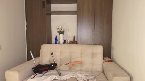 Alma Castillo online show from March 8, 2026, 2:26 am