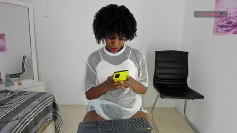   online show from January 23, 2025, 8:45 pm