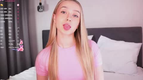 Lia online show from March 29, 2026, 3:06 am