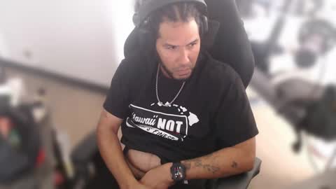 simplyfaded online show from February 6, 2025, 10:53 pm