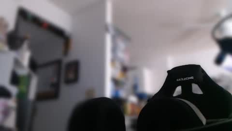 simplyfaded online show from November 24, 2025, 3:06 am