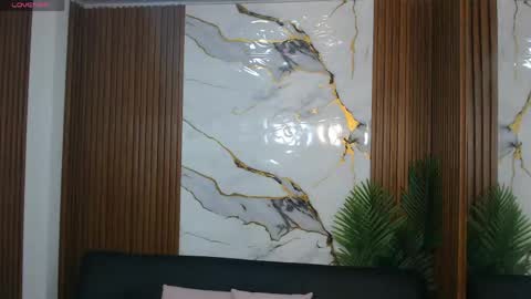 alonddra_tay online show from May 11, 2026, 11:27 am