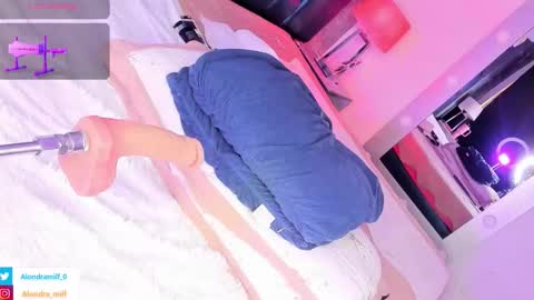 ALONDRAMILF online show from November 30, 2025, 8:46 pm