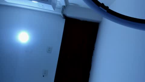 ALONDRA CUTE online show from June 9, 2026, 4:35 am