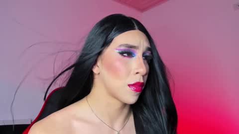 Hazel Bowie online show from September 18, 2025, 11:40 pm