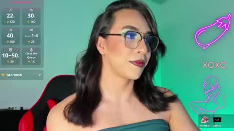 Hazel Bowie online show from September 21, 2025, 11:28 pm