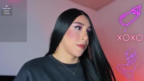 Hazel Bowie online show from October 13, 2025, 2:22 am