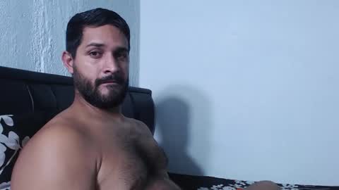 alonxoo online show from February 15, 2026, 11:23 pm