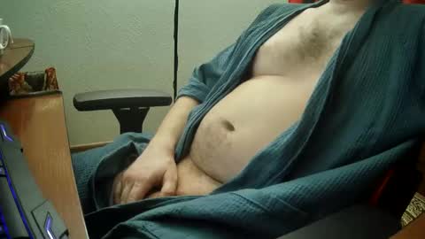Snapshot of alonzomanly chatting on January 12, 2025, 2:35 am alonzomanly online show from January 12, 2025, 2:35 am