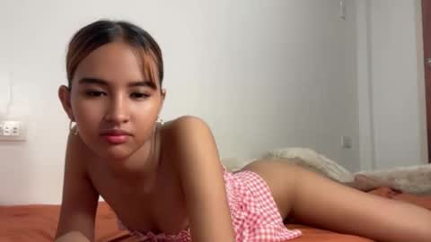 Snapshot of alora_kai chatting on May 12, 2026, 11:18 am alora online show from May 12, 2026, 11:18 am