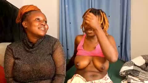 Snapshot of alotta_titties chatting on February 4, 2026, 8:14 pm alotta_titties online show from February 4, 2026, 8:14 pm